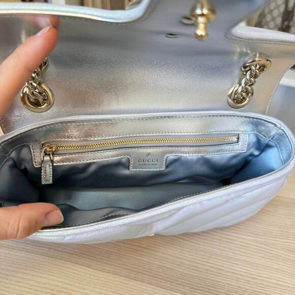 Gucci Iridescent Chevron Matelasse Small GG Marmont Iridescent Snow Light Blue - Picture 9 of 12